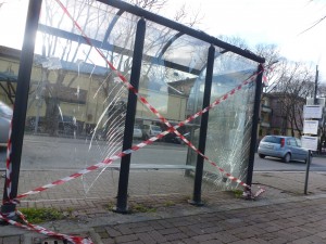 Cabina autobus circ dante davanti a  Conad gennaio 2013 003